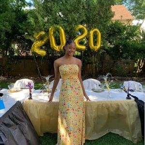 Meet your Posher, Elaine